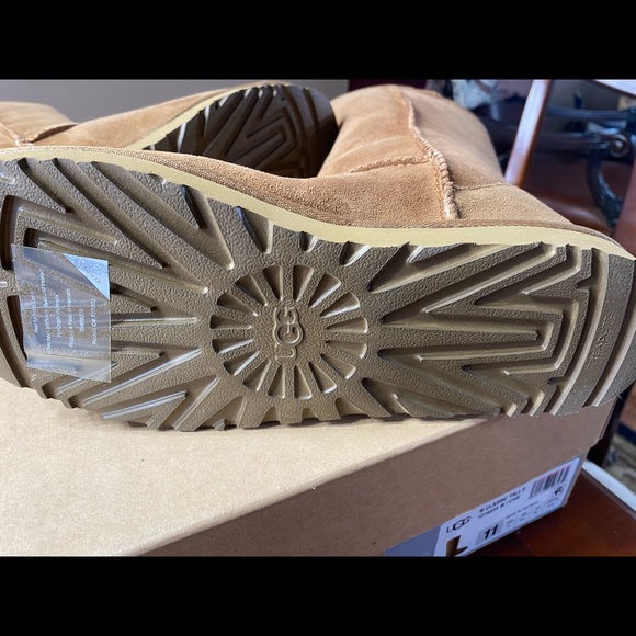 Ugg♥️NEW♥️Classic Tall II chestnut size 11 - Picture 9 of 13